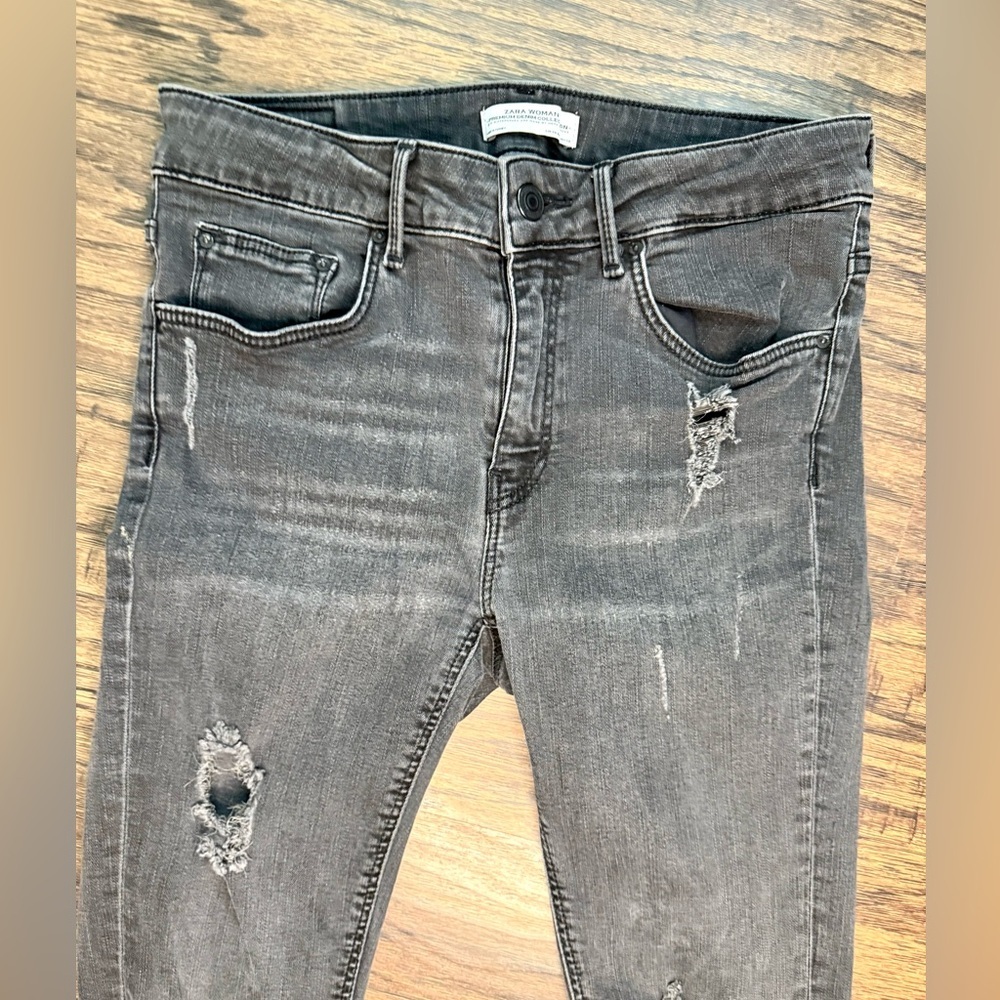 Zara Vintage Faded Black Distressed Ripped Skinny Jeans- tag size 6 - Picture 4 of 8